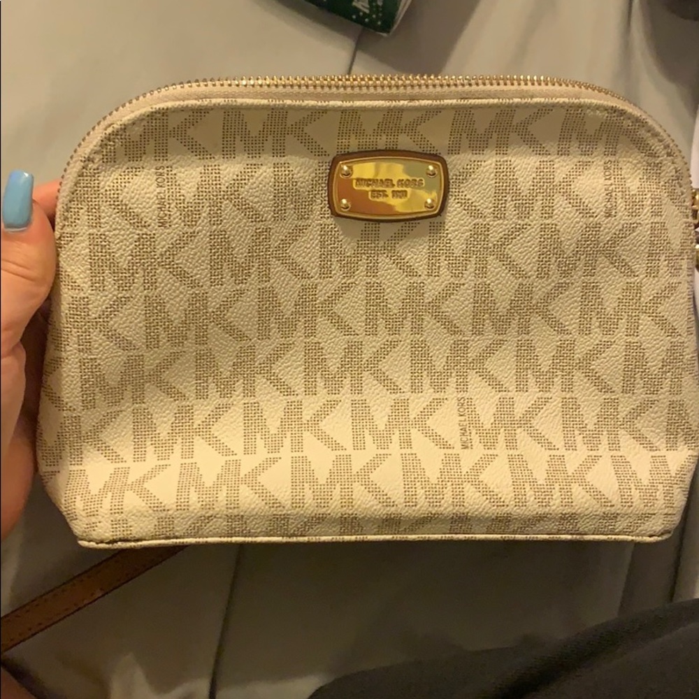 Michael Kors Crossbody bag. Rarely used